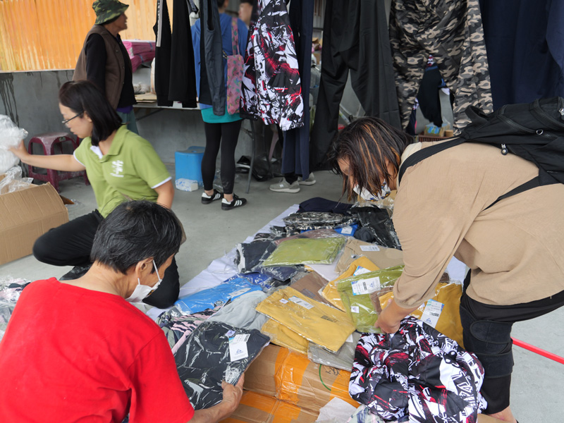 門諾基金會、光復災後應援、重建生活、挑新衣、入冬送暖、大同村