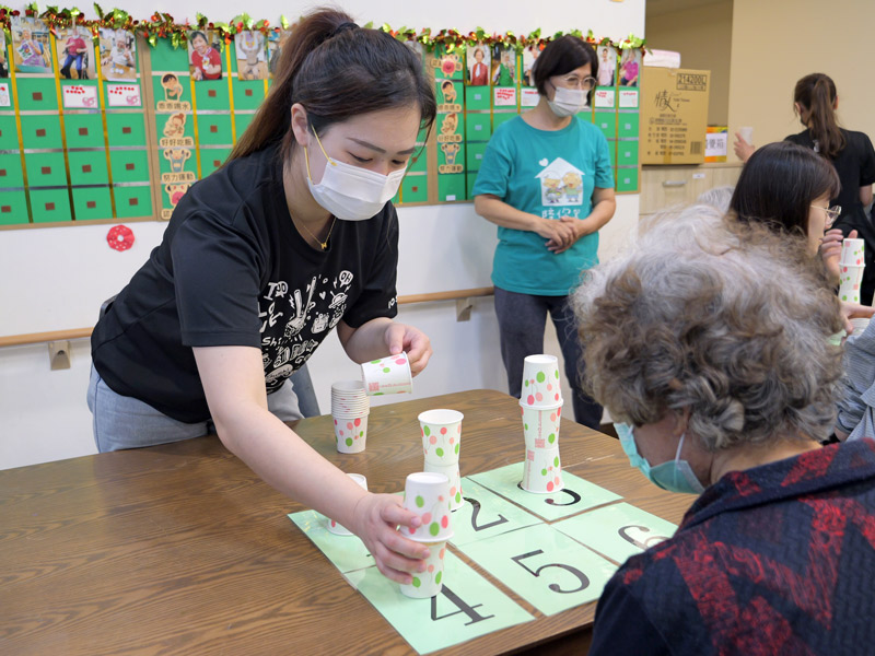 門諾基金會，爭鮮，企業參與，公益行動，ESG永續，花蓮，美崙日照中心，青銀，銀髮友善，長照服務