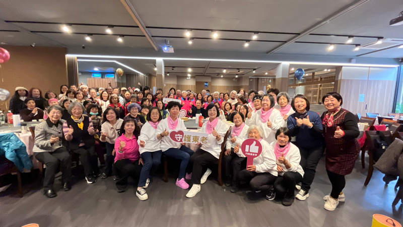 門諾基金會,志工餐會,貼紅榜,行善不打烊,感動不間斷,祥和志工,豐里據點,慶豐據點,陪你走