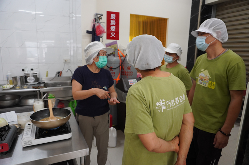 門諾基金會玉里行動自助餐中心、永齡計畫