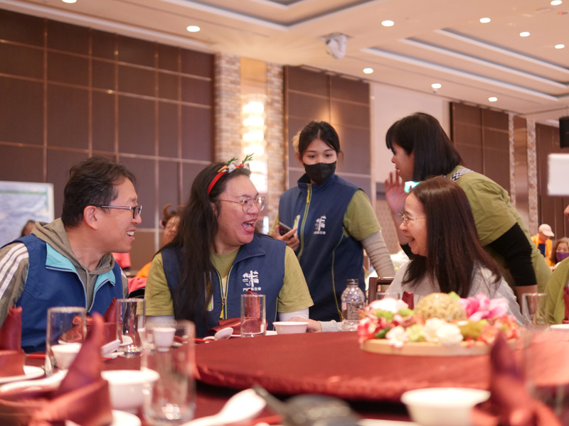 門諾基金會、台北富邦銀行公益慈善基金會、九九重陽運動會、百人千歲