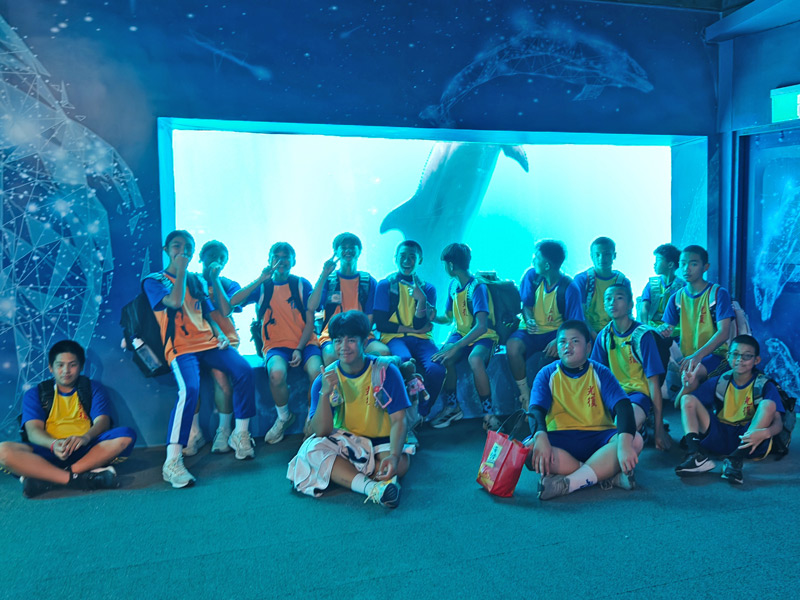 門諾基金會，光復國中，樺加莎，光復風災，災後支持，海洋公園，兒少教育，弱勢支持，美人魚表演，海豚