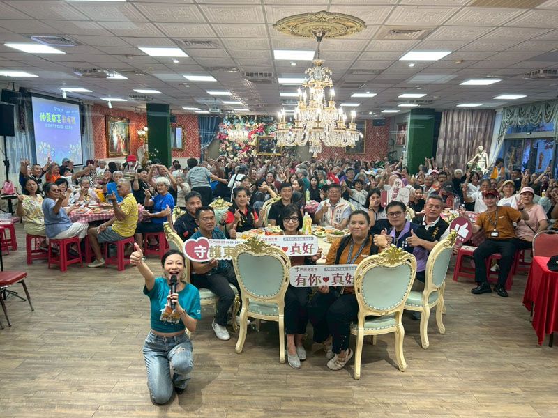 救災據點變身感恩餐會